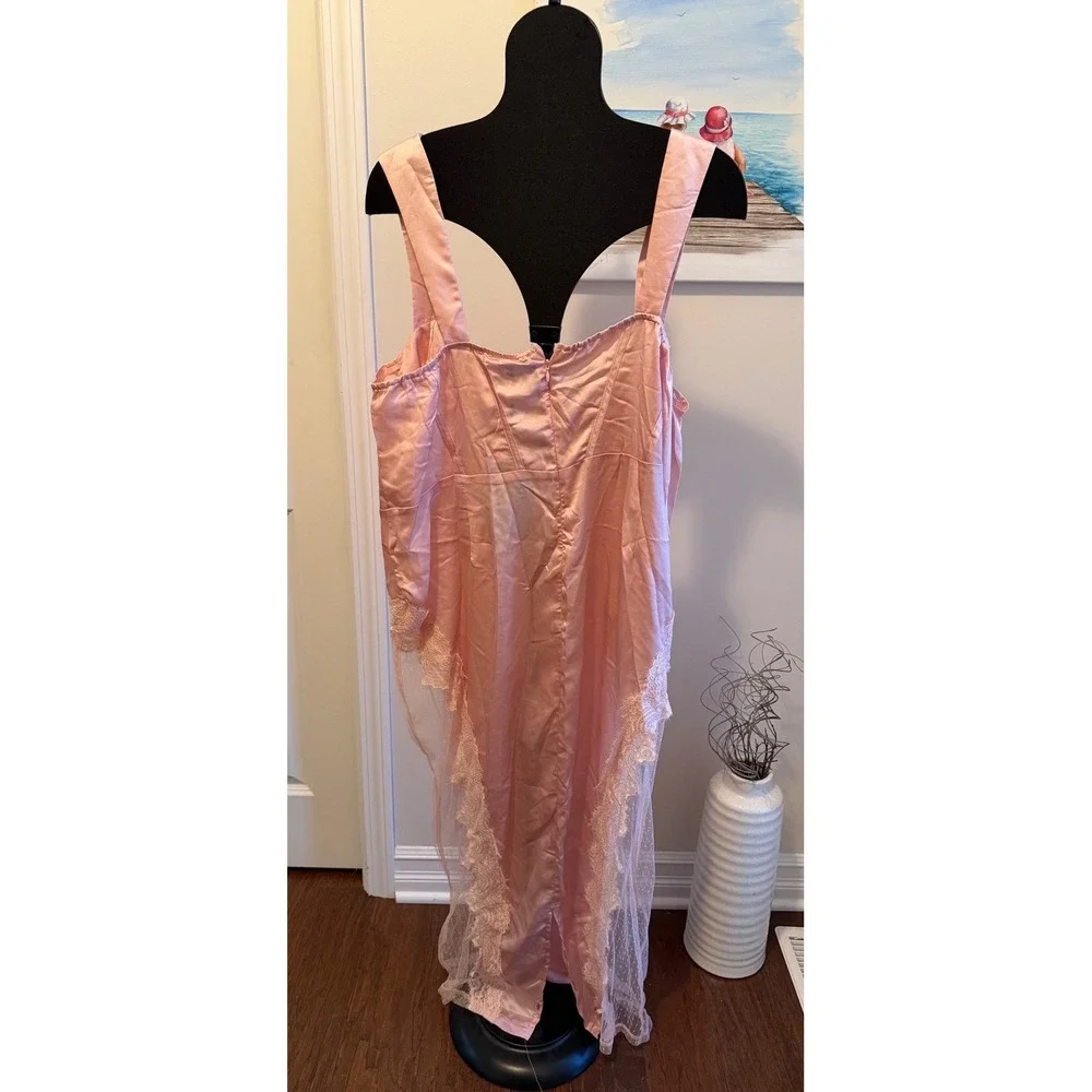 PrettyLittleThing Dusty Pink Lace Trim Corset‎ Midi Dress Plus Size 20 NWT